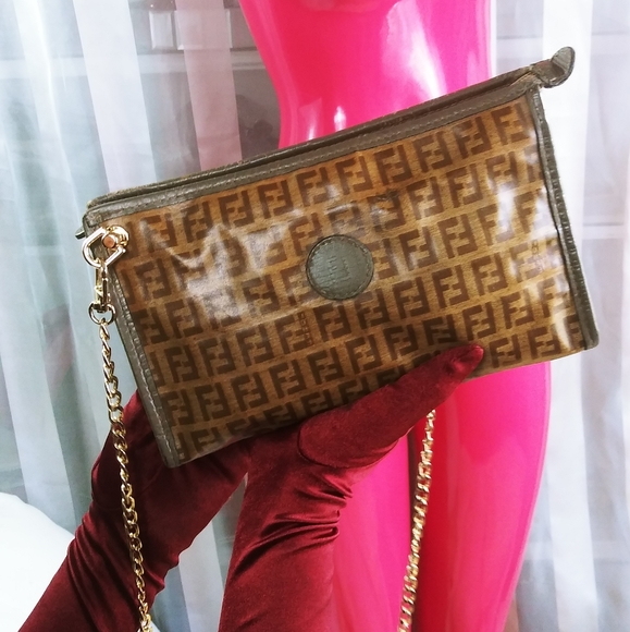 ❗SALE❗ CLUTCH-CROSSBODY FENDI ZUCCA 🔼 - Picture 2 of 16